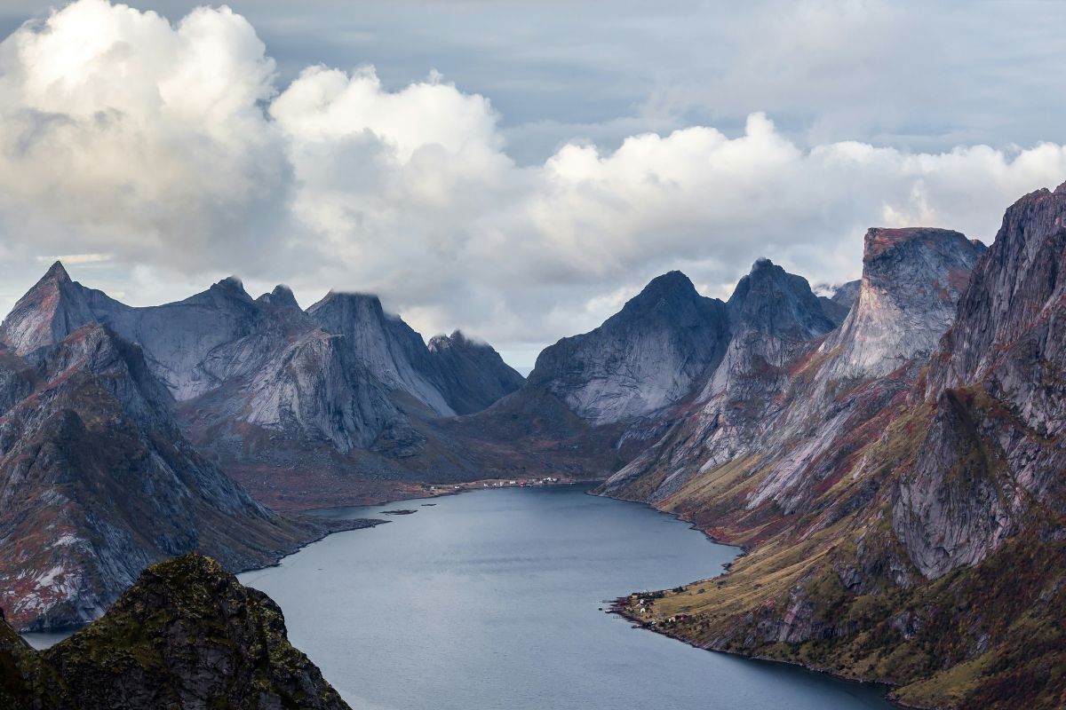 hut hiking in norway trail
